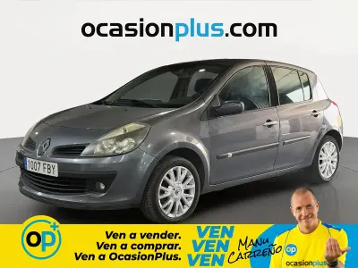 Usado Renault Clio Dynamique 111 CV (81 kW) 2006 Azul Utilitario