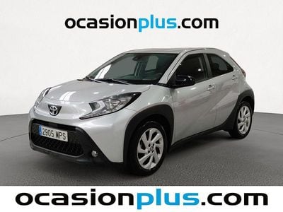 Gris Usado 2024 Toyota Aygo X Play SUV | 12.773 € (Precio justo)
