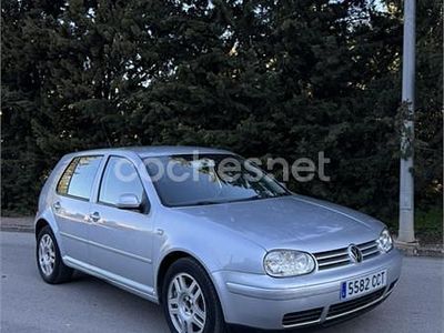 Usado VW Golf IV 110 CV (80 kW) 2002 Gris / plata Familiar