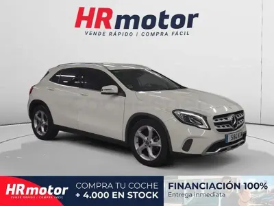 Usado Mercedes GLA220 Urban 177 CV (130 kW) 2017 Blanco SUV