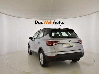 Gris plata Usado 2024 Seat Arona Style SUV | 18.990 € (Precio justo)
