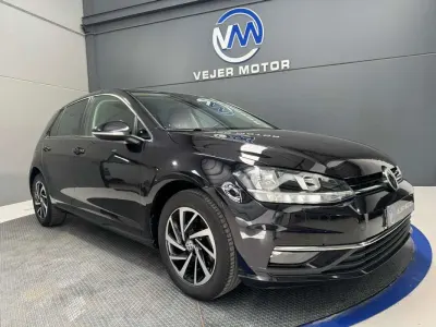 Usado VW Golf VII Edition 116 CV (85 kW) 2019 Negro Utilitario