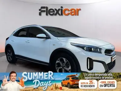 Usado Kia XCeed 100 CV (73 kW) 2024 Blanco SUV