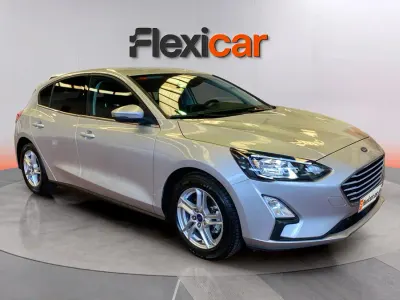 Usado Ford Focus Trend+ 95 CV (69 kW) 2021 Gris Berlina
