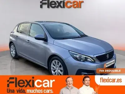 Usado Peugeot 308 Style 130 CV (95 kW) 2020 Gris