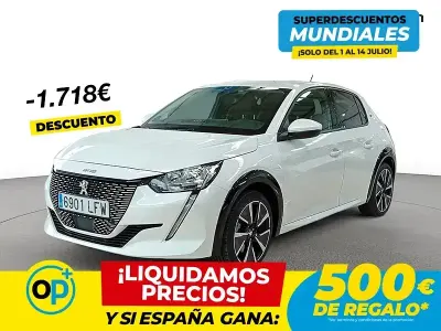 Usado Peugeot e-208 Allure 100 kW (136 CV) 2020 Blanco Utilitario