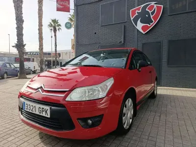 Usado Citroën C4 87 CV (63 kW) 2009 Rojo Utilitario