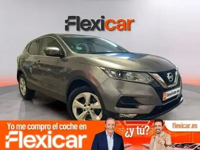 Usado Nissan Qashqai Acenta 140 CV (102 kW) 2019 Gris SUV