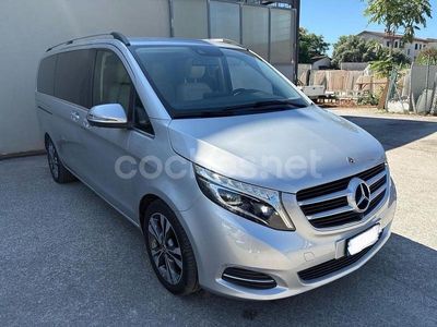 Mercedes V220