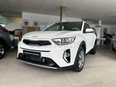 Usado Kia Stonic 101 CV (74 kW) 2025 Blanco SUV