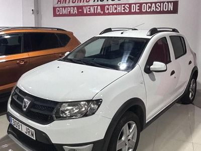 Usado Dacia Sandero Expression 90 CV (66 kW) 2016 Blanco SUV