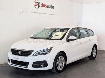 Usado Peugeot 308 SW Active 130 CV (95 kW) 2021 Blanco Familiar