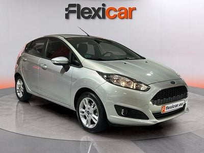 Usado Ford Fiesta Trend 82 CV (60 kW) 2017 Gris Berlina