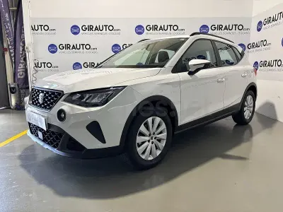 Usado Seat Arona Reference 95 CV (69 kW) 2022 Blanco SUV