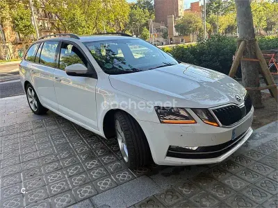 Usado Skoda Octavia Style 110 CV (80 kW) 2017 Blanco Familiar