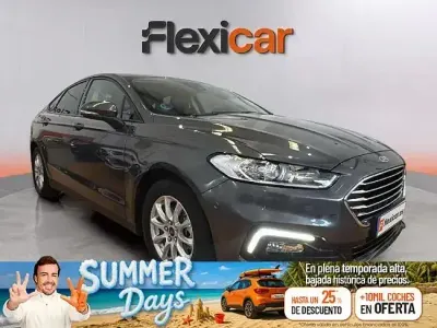 Usado Ford Mondeo Trend 187 CV (137 kW) 2021 Gris / plata Berlina