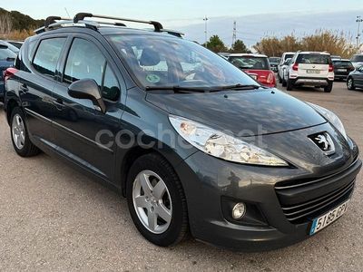 Gris / plata Usado 2009 Peugeot 207 Familiar | 5500 € (Un poco caro)