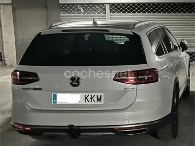 Usado VW Passat Alltrack 220 CV (161 kW) 2018 Blanco Familiar