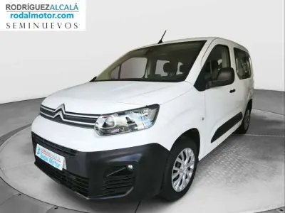 Usado Citroën e-Berlingo Live 102 CV (75 kW) 2022 Blanco Monovolumen