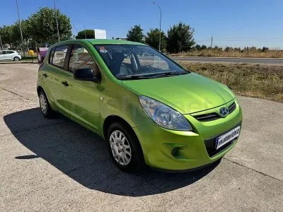 Usado Hyundai i20 Classic 78 CV (57 kW) 2011 Verde Utilitario
