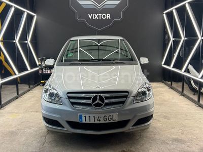 Mercedes B200