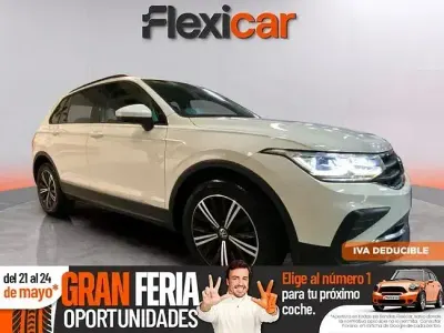 Käytetty VW Tiguan Life 122 HP (89 kW) 2021 Valkoinen Katumaasturi
