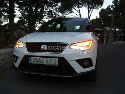 Usado Seat Arona FR 90 CV (66 kW) 2020 Blanco SUV