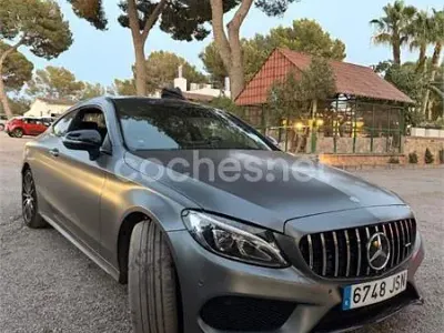 Usado Mercedes C300 245 CV (180 kW) 2016 Gris / plata Coupe