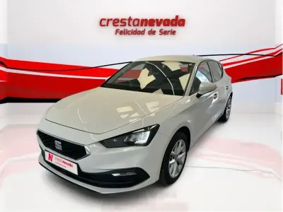 Usado Seat Leon Style 115 CV (84 kW) 2021 Blanco