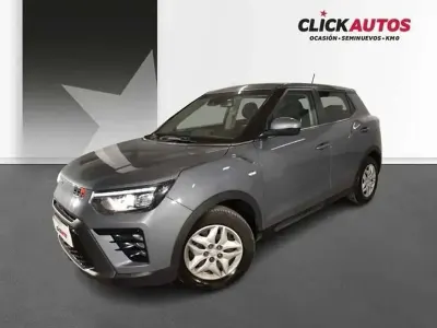 Usado SsangYong Tivoli 135 CV (99 kW) 2024 Gris SUV