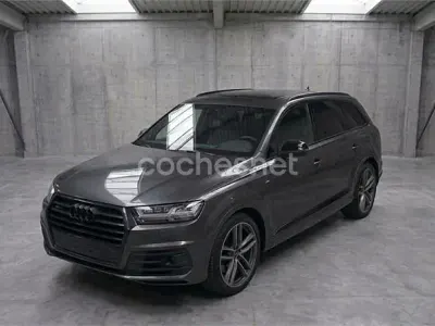 Usado Audi Q7 S-Line 272 CV (200 kW) 2018 Gris / plata SUV