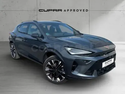 Usado Cupra Formentor 150 CV (110 kW) 2025 Gris / plata SUV
