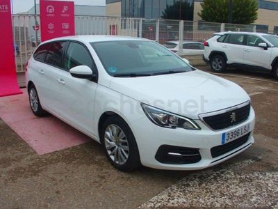 Usado Peugeot 308 SW Active 130 CV (95 kW) 2021 Blanco Familiar