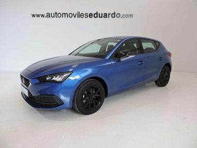 Usado Seat Leon Style 105 CV (77 kW) 2024 Azul Utilitario