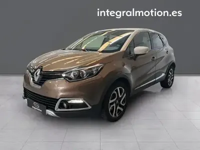 Usado Renault Captur XMOD 119 CV (87 kW) 2016 Marrón SUV