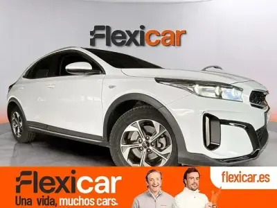 Usado Kia XCeed 100 HP (73 kW) 2024 Branco SUV