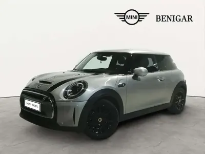 Usado Mini Cooper SE 135 kW (184 CV) 2023 Gris Utilitario