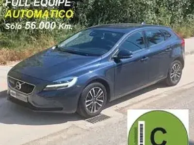 Usado Volvo V40 Momentum 122 CV (89 kW) 2018 Azul Utilitario