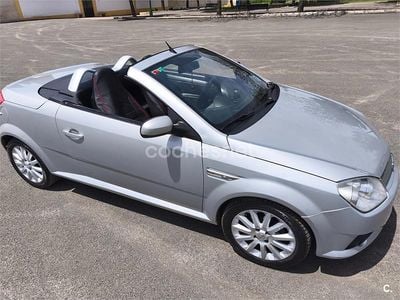 Gris / plata Usado 2007 Opel Tigra Sport Descapotable | 3700 €
