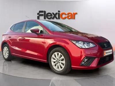 Usado Seat Ibiza Style 110 CV (80 kW) 2021 Rojo Utilitario