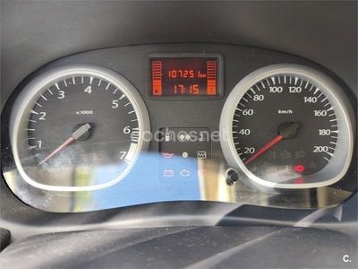 Begagnad Dacia Duster Ambiance 105 HK (77 kW) 2011 Vit SUV