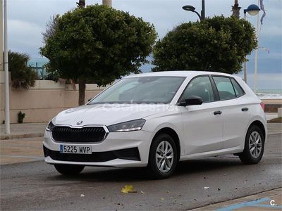 Blanco Usado 2024 Skoda Fabia Essence Berlina | 15.100 € (Buen precio)