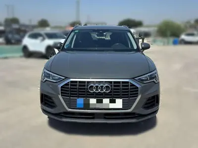 Usado Audi Q3 Sportback Premium 150 CV (110 kW) 2022 Gris SUV