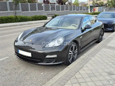 Usado Porsche Panamera 250 CV (183 kW) 2012 Negro Utilitario