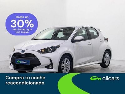 Usado Toyota Yaris Hybrid Business Edition 116 CV (85 kW) 2022 Blanco Berlina