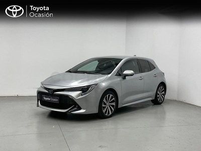 Begagnad Toyota Corolla Style 122 HK (89 kW) 2022 Grå Sedan