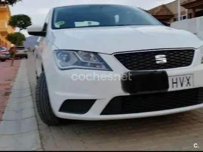 Usado Seat Toledo Style 105 CV (77 kW) 2014 Blanco Utilitario