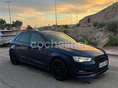 Usado Audi A3 Attraction 150 CV (110 kW) 2013 Azul Berlina