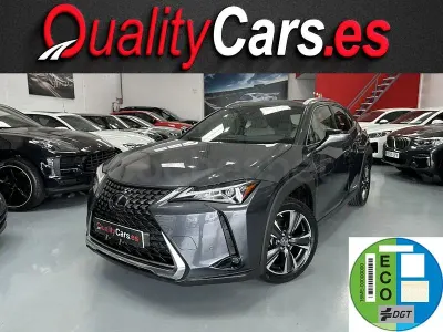 Usado Lexus UX Business Edition 184 CV (135 kW) 2022 Gris / plata SUV