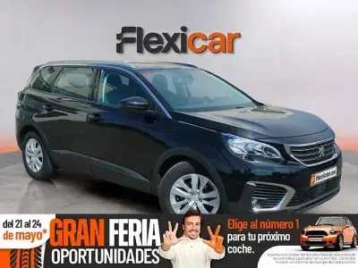 Usado Peugeot 5008 Active 130 CV (95 kW) 2019 Negro SUV